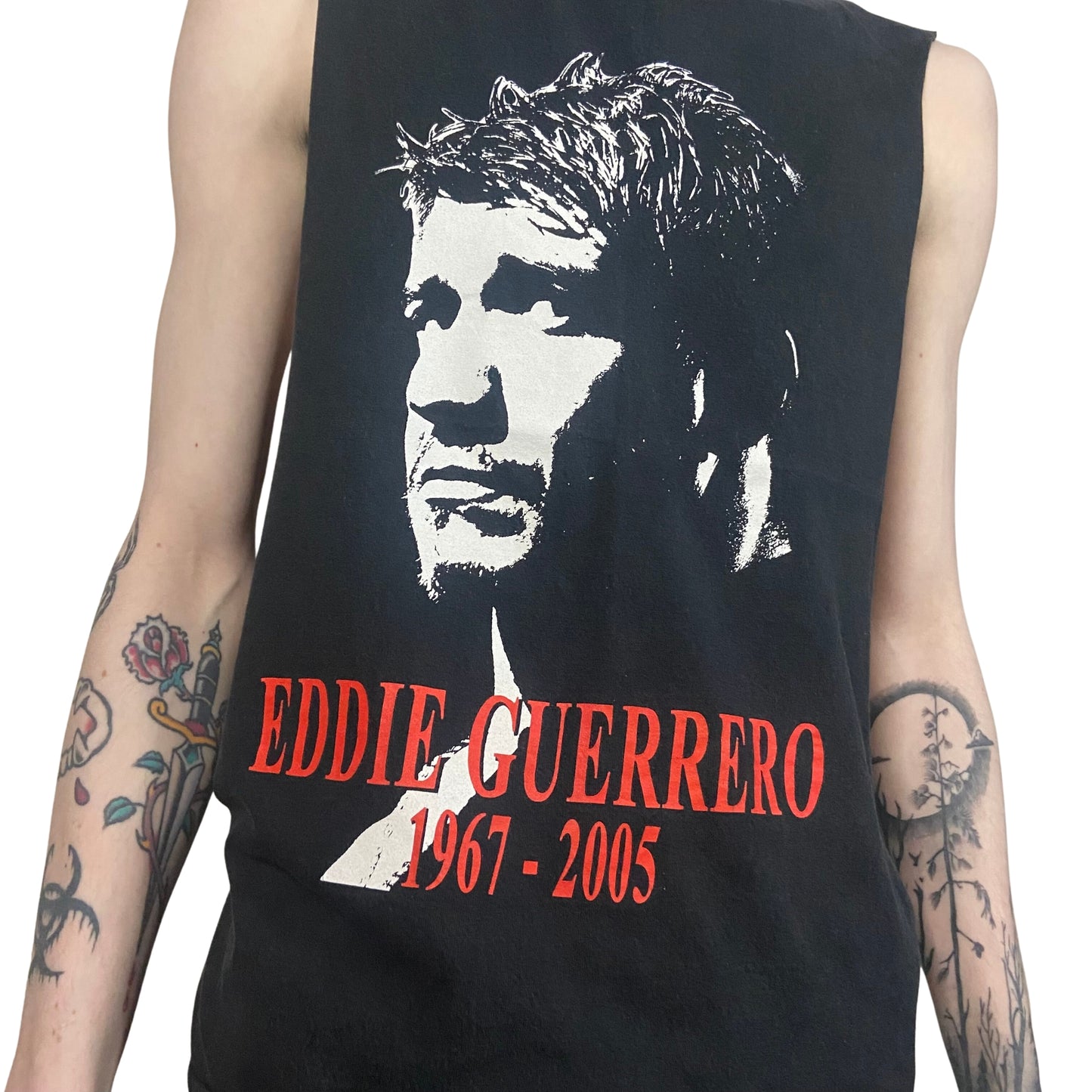 EDDIE GUERRERO 2005 MEMORIAL VIVA LA RAZA CUTOFF T-SHIRT TANK TOP SIZE SMALL