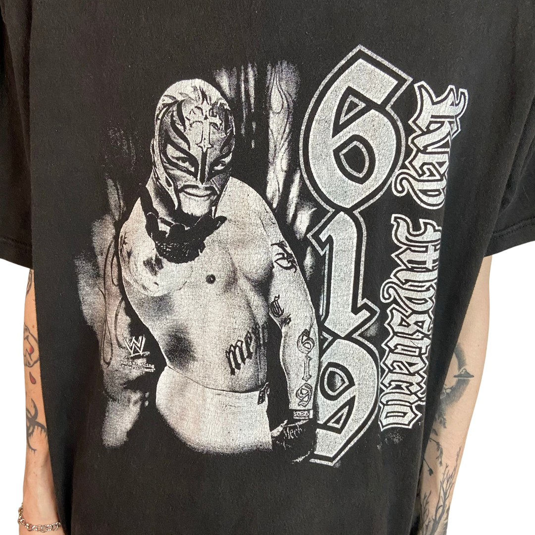 2002 WWE REY MYSTERIO 619 BLACK & WHITE SIZE LARGE T-SHIRT