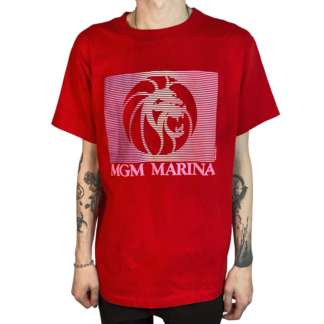 MGM MARINA (MGM GRAND) VINTAGE SINGLE STITCH MADE IN USA SIZE LARGE T-SHIRT