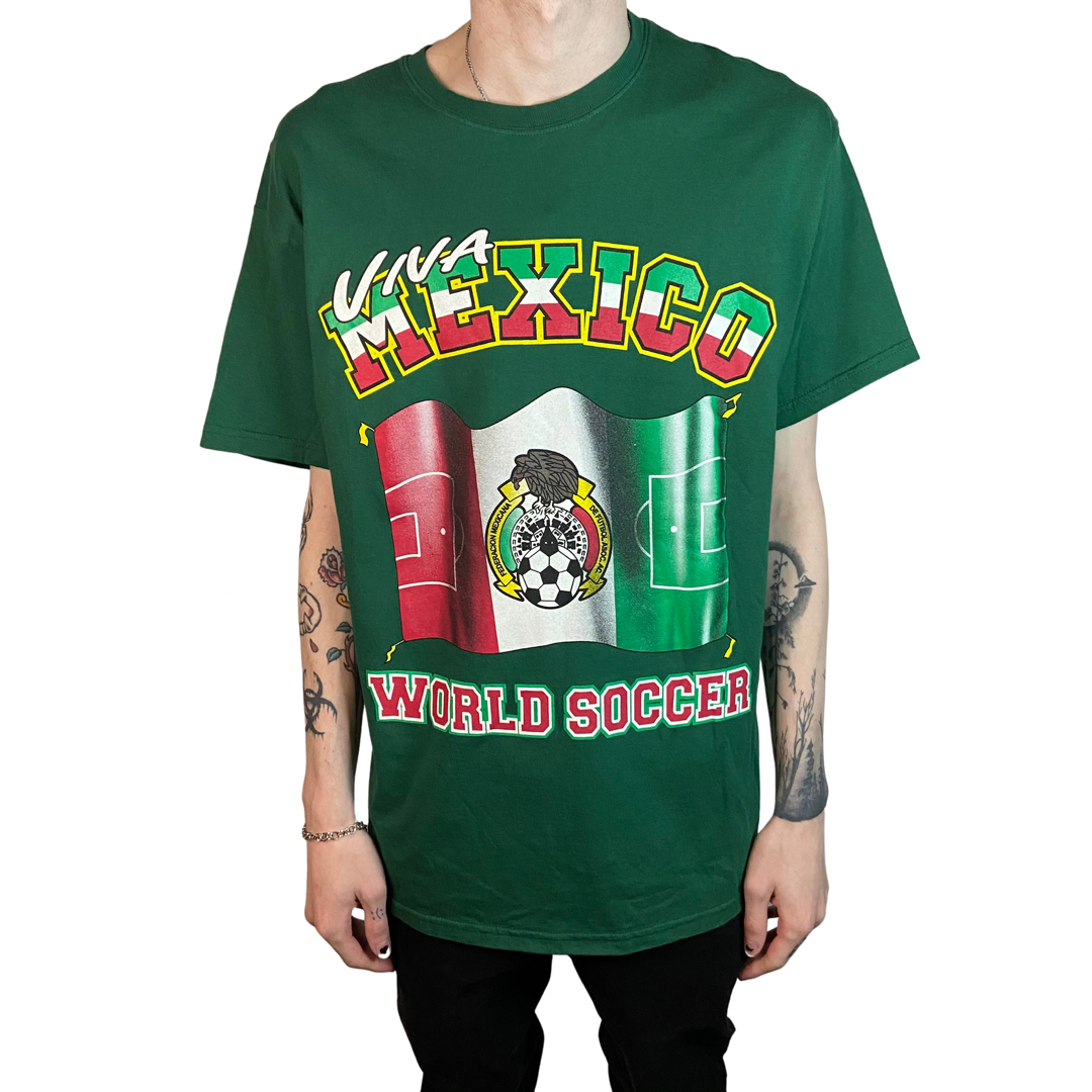 VIVA MEXICO WORLD SOCCER (GREEN) GRAPHIC PRINT SIZE LARGE T-SHIRT