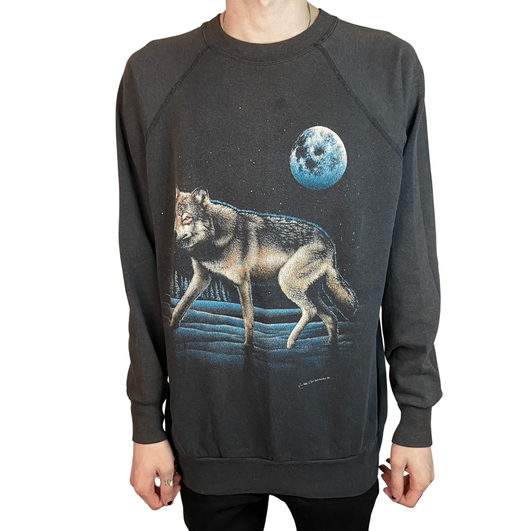 LONE WOLF FULL MOON VINTAGE SIZE MEDIUM CREWNECK SWEATSHIRT