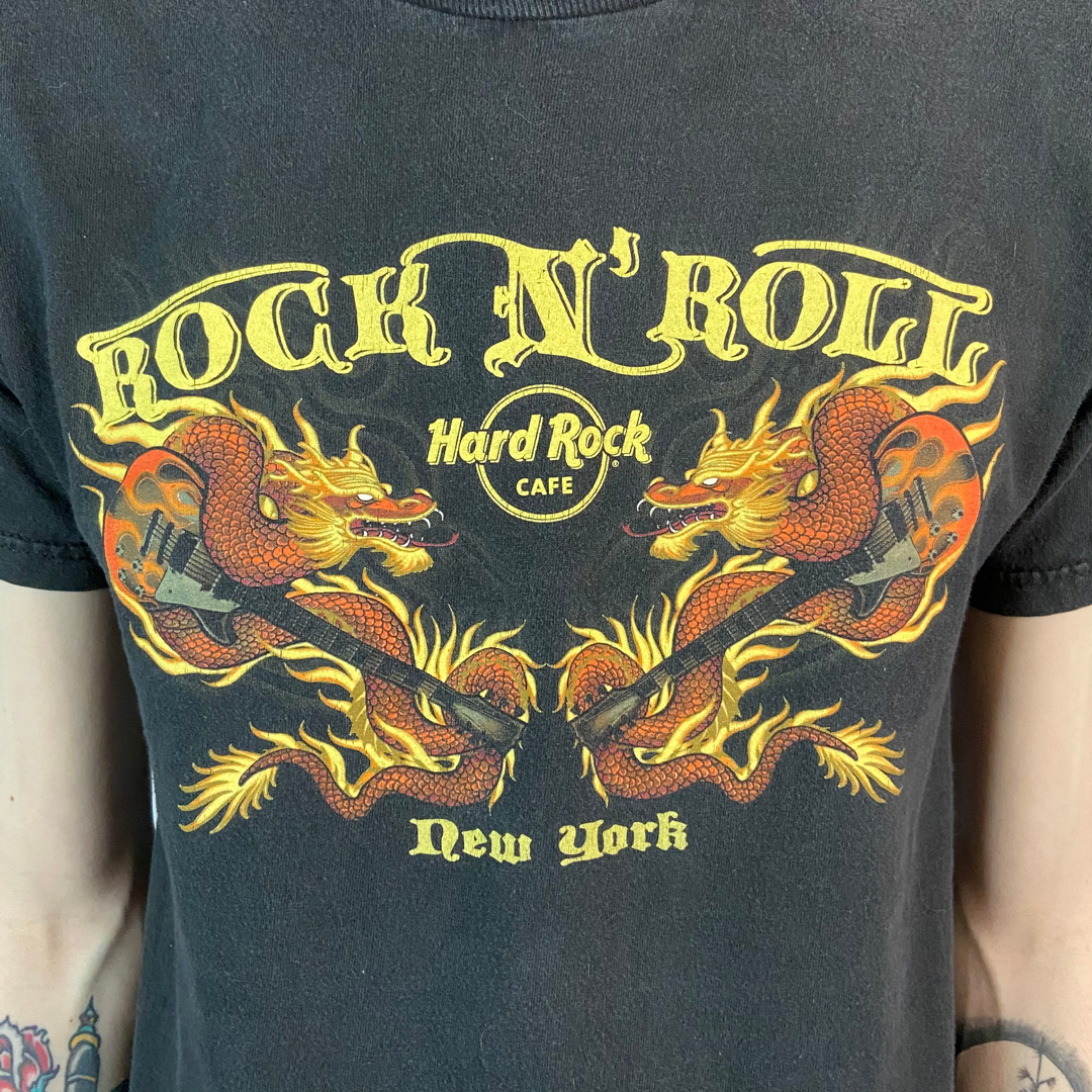 HARD ROCK CAFE ROCK N' ROLL NEW YORK DOUBLE DRAGON SIZE SMALL T-SHIRT