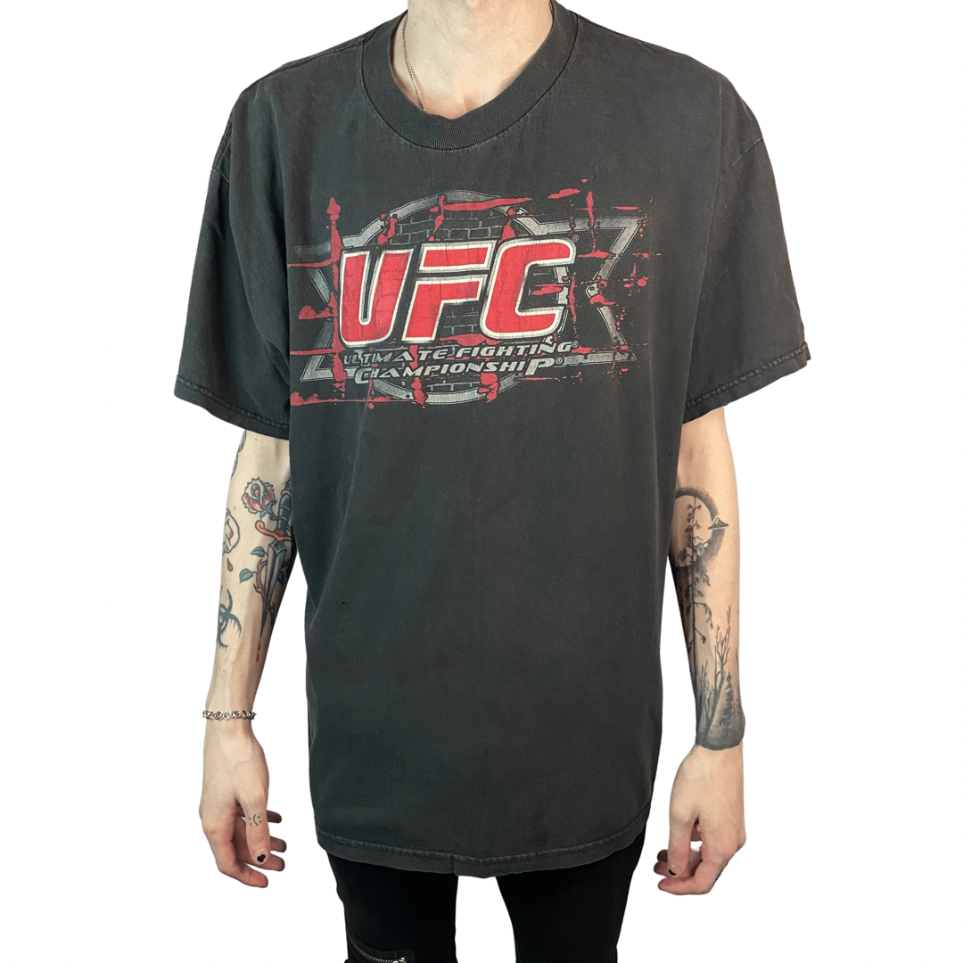 UFC ULTIMATE FIGHTING CHAMPIONSHIP GRAPHIC PRINT SIZE XL T-SHIRT