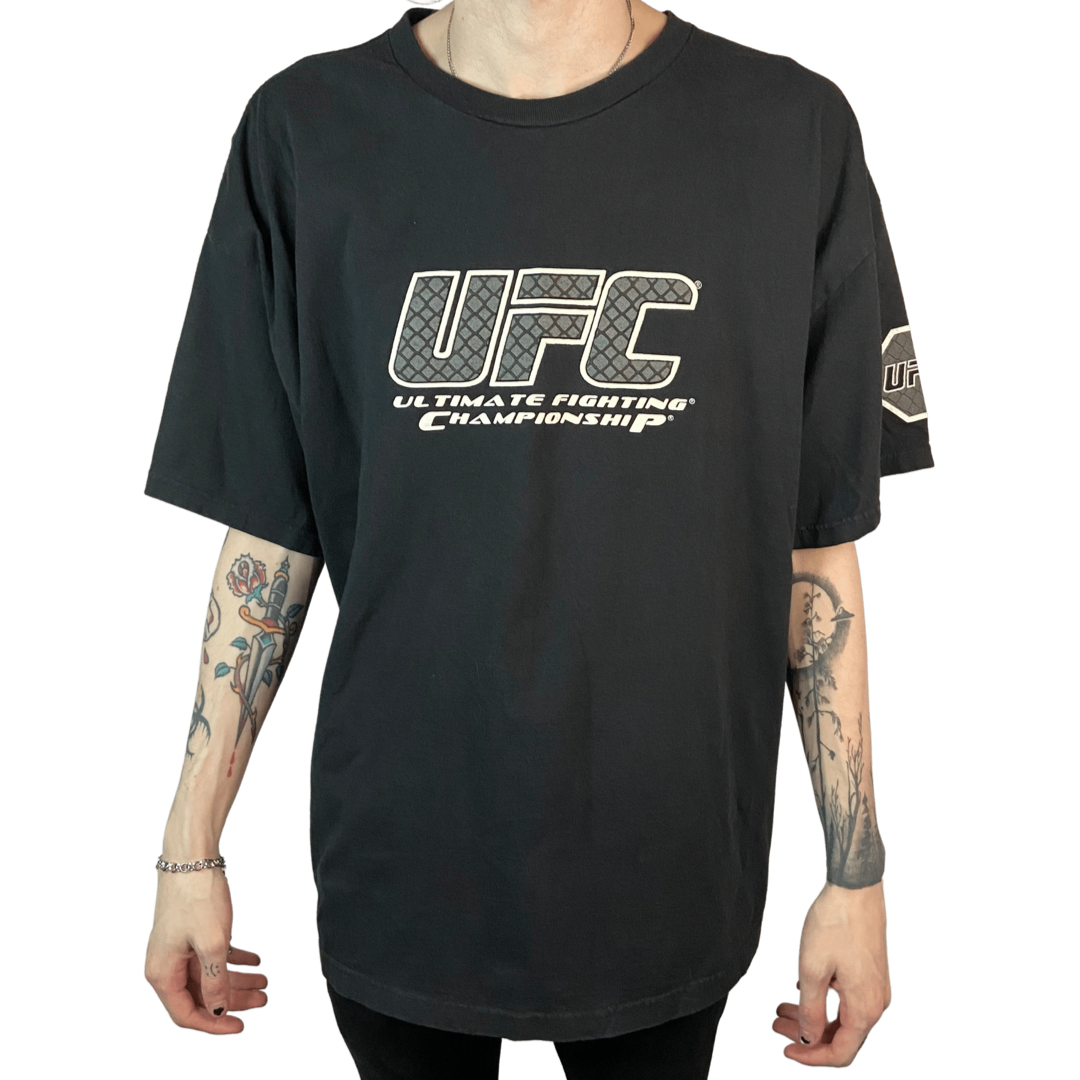 UFC ULTIMATE FIGHTING CHAMPIONSHIP GRAPHIC PRINT SIZE 2XL T-SHIRT