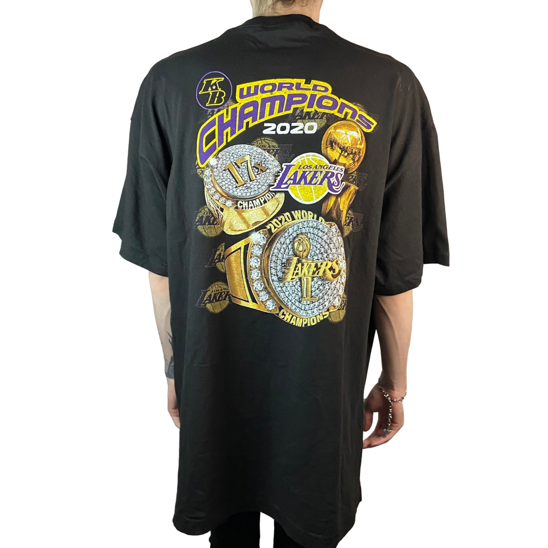 2020 LOS ANGELES LAKERS CHAMPIONS SIZE 2XL T-SHIRT