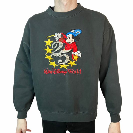 1996 WALT DISNEY WORLD 25TH ANNIVERSARY EMBROIDERED SIZE MEDIUM CREWNECK SWEATSHIRT